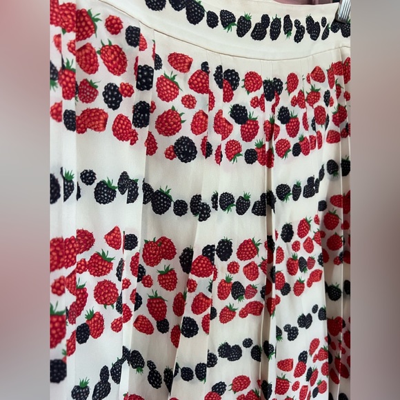 J.crew berry skirt - Picture 4 of 5